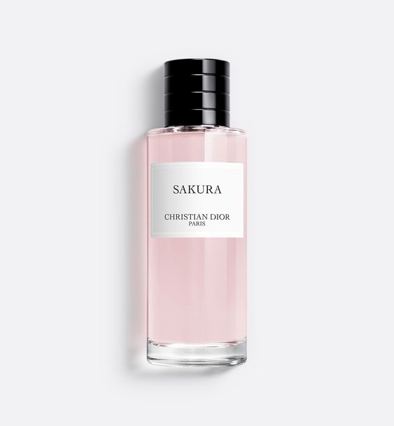 Sakura Dior