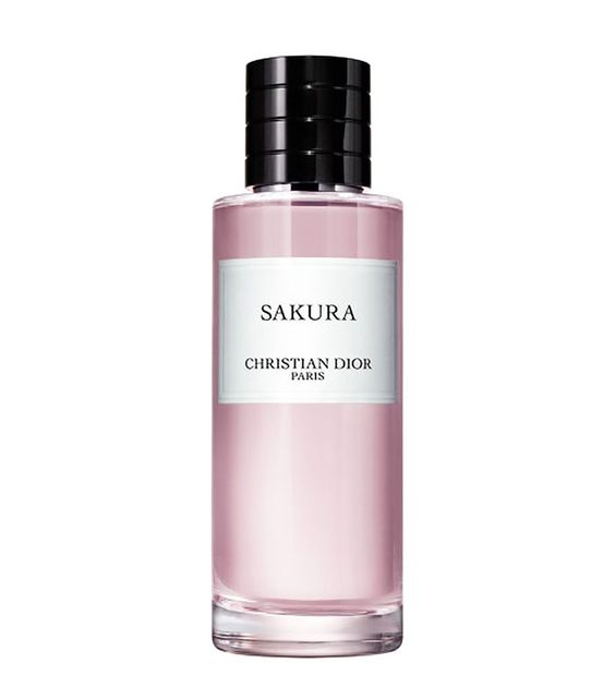 Sakura Dior